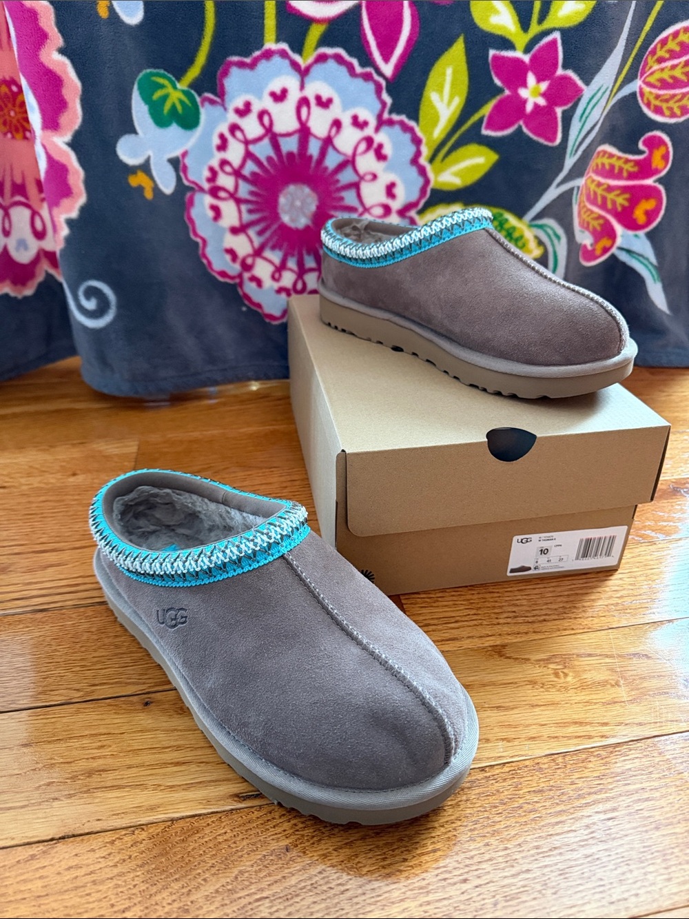 UGG Womens Tasman II Slip-On Clog Slipper with Colorful Trim - Womens Size 10